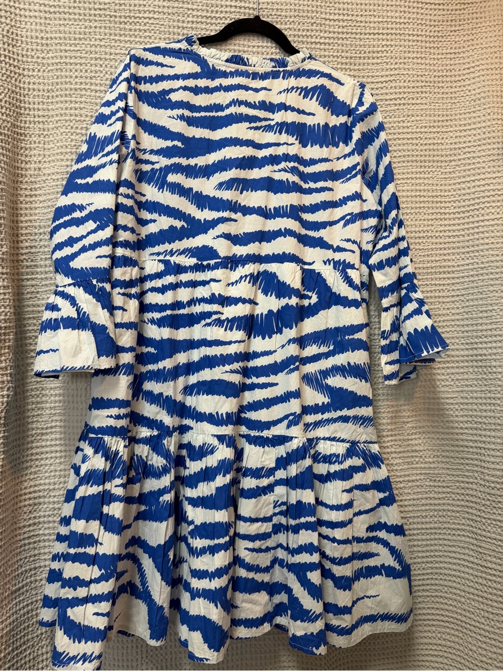 NEW Oliphant Large Blue and White Bell Sleeved Tiered Mini Dress - Picture 6 of 7